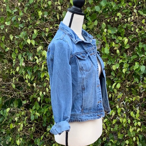 Used Simple Jean Jacket - Picture 4 of 6